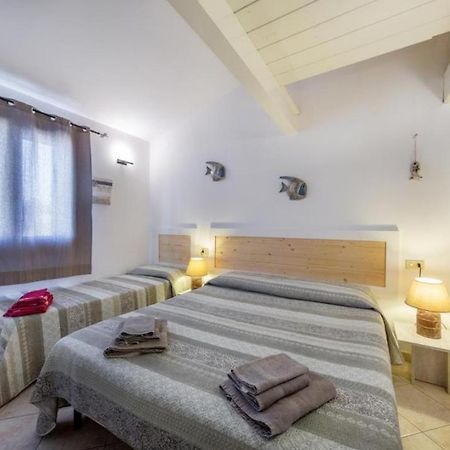 B&B Rotta Per Tavolara Porto San Paolo  Eksteriør bilde