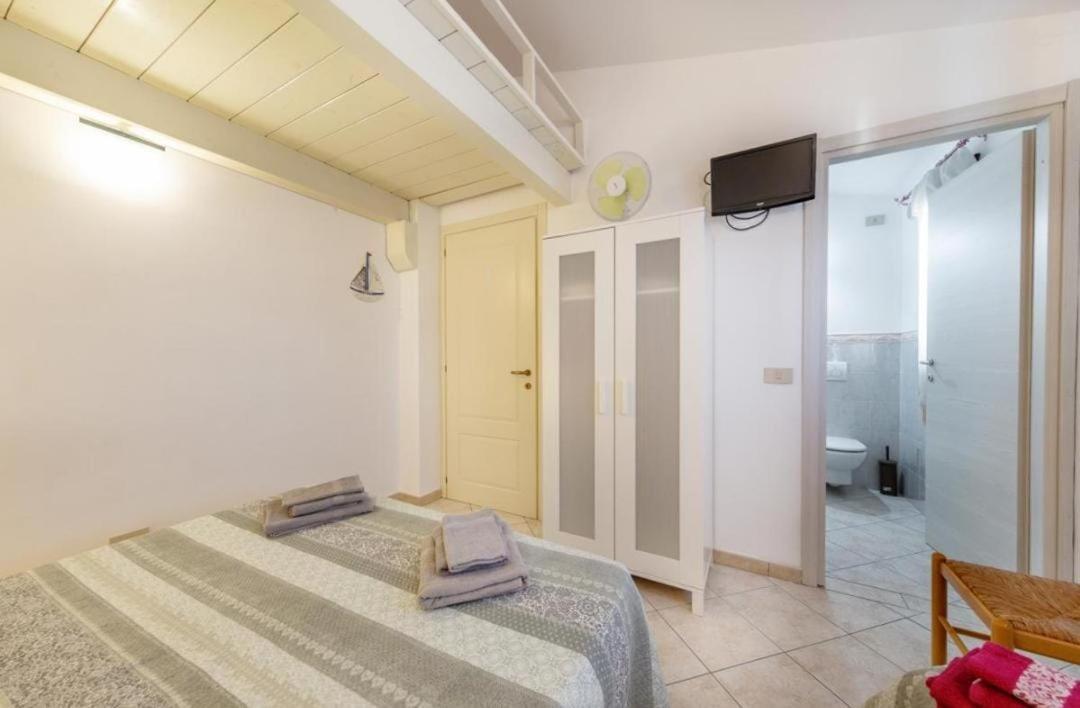 B&B Rotta Per Tavolara Porto San Paolo  Eksteriør bilde