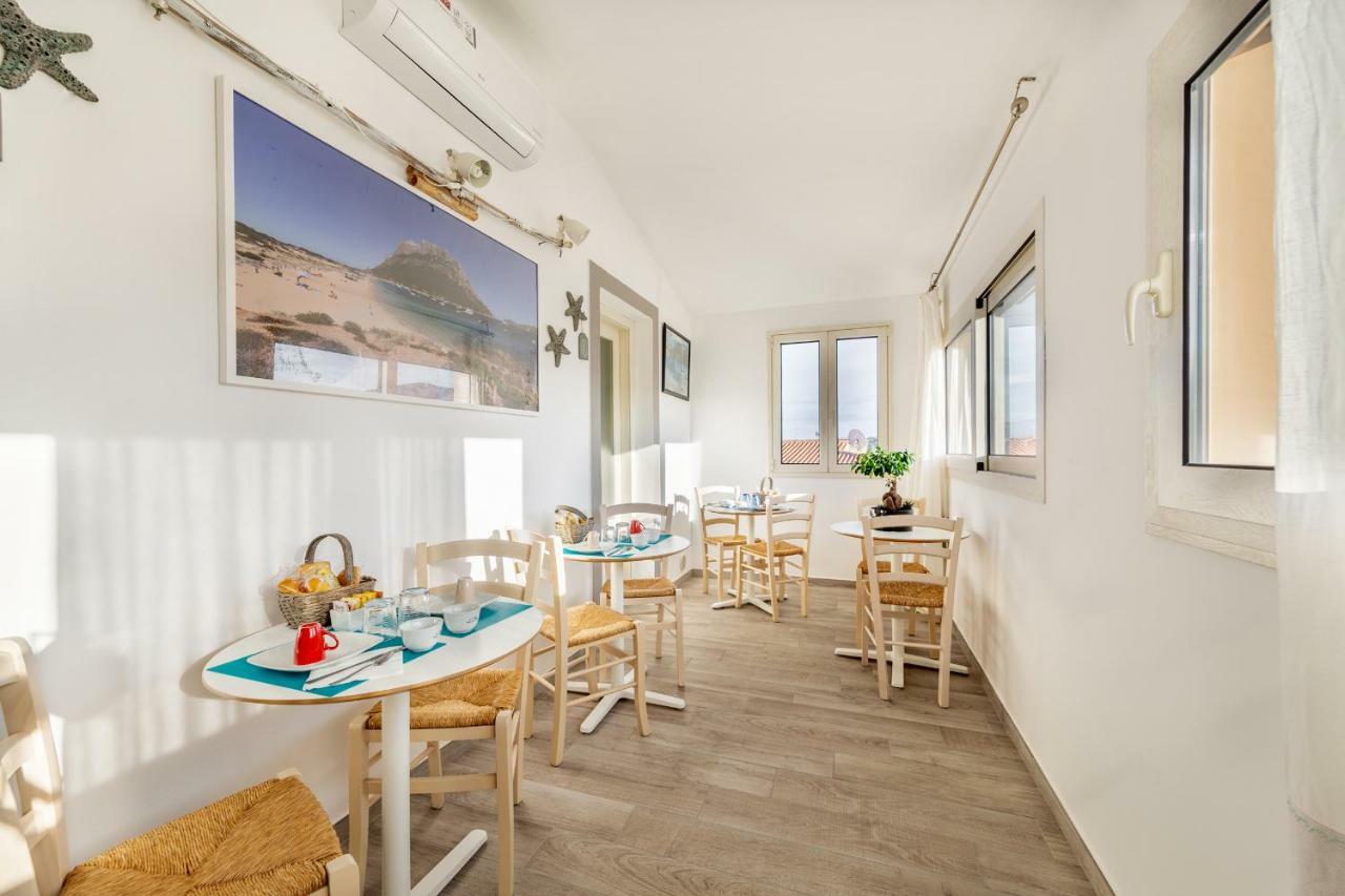 B&B Rotta Per Tavolara Porto San Paolo  Eksteriør bilde