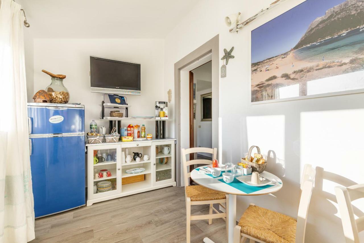 B&B Rotta Per Tavolara Porto San Paolo  Eksteriør bilde