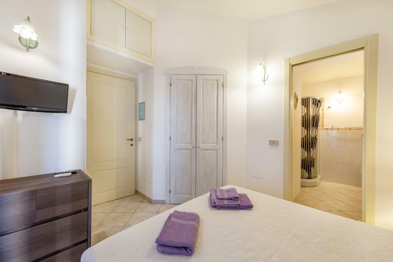 B&B Rotta Per Tavolara Porto San Paolo  Eksteriør bilde
